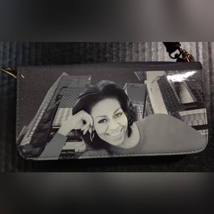 Barack Obama & Michelle Obama‎ Magazine Style Women's Wristlet Wallet